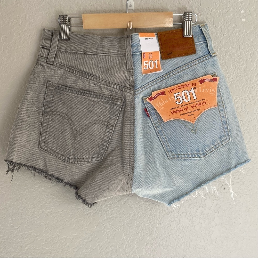 Levi’s 501 two toned Denim Shorts - Picture 4 of 6